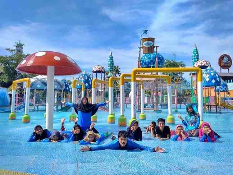 Jepara Ourland Park Waterboom Terbesar Di Jawa Tengah