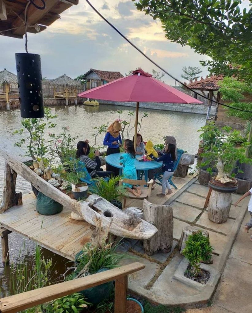 Cafe Kampung Tambak Wisata Yang Lagi Hits Di Jepara